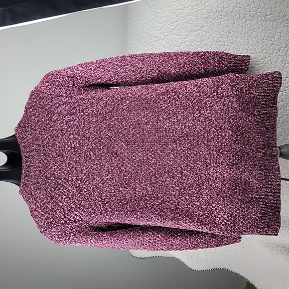 NEW LOFT sweater! - Picture 4 of 13